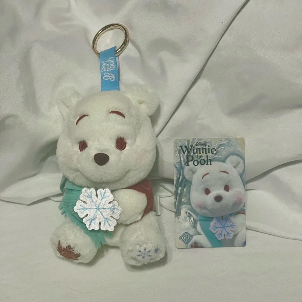 Disney Cosbi Winnie the Pooh Bloom to Snow Plush Keychain - Snowflake